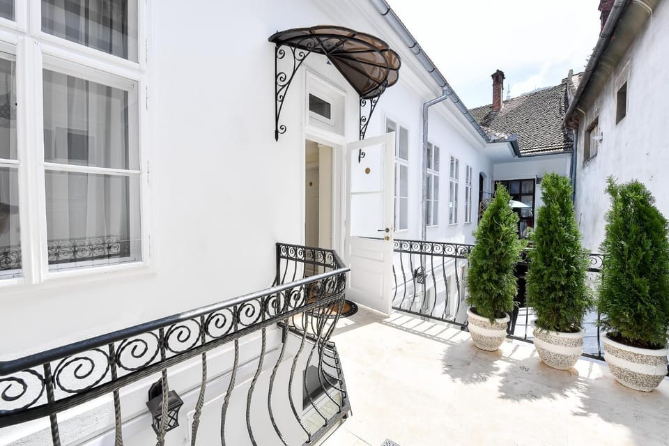 Balcony/Terrace, Balcony/Terrace