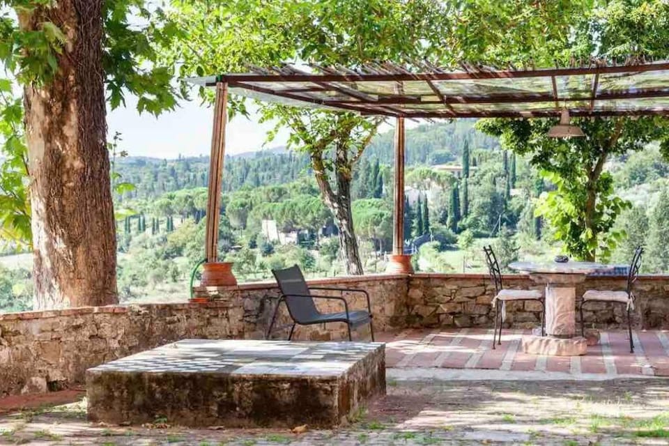 Isola del Pittore Fienile di Villa Storica House in Tuscany