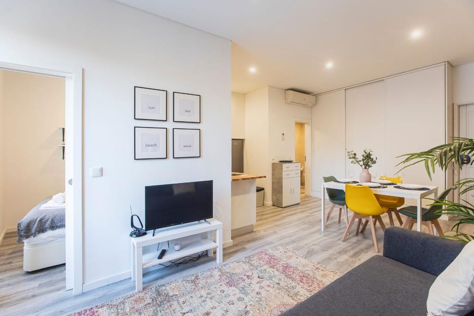 Seaside 1BR Flat w/ AC in Matosinhos by LovelyStay Apartment in Matosinhos