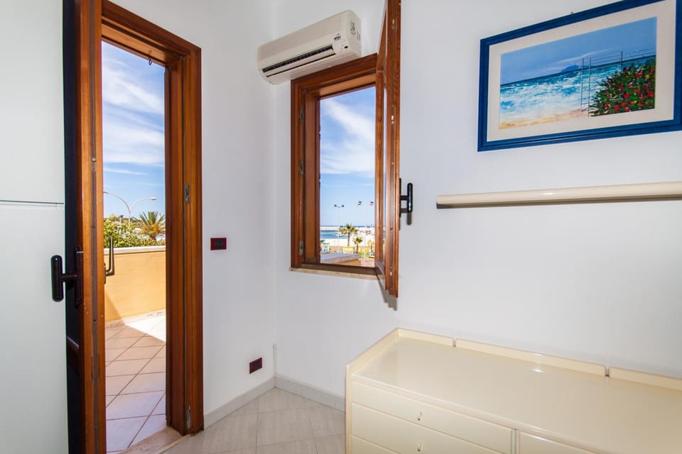 Balcony/Terrace, Bedroom, Sea view, air conditioner