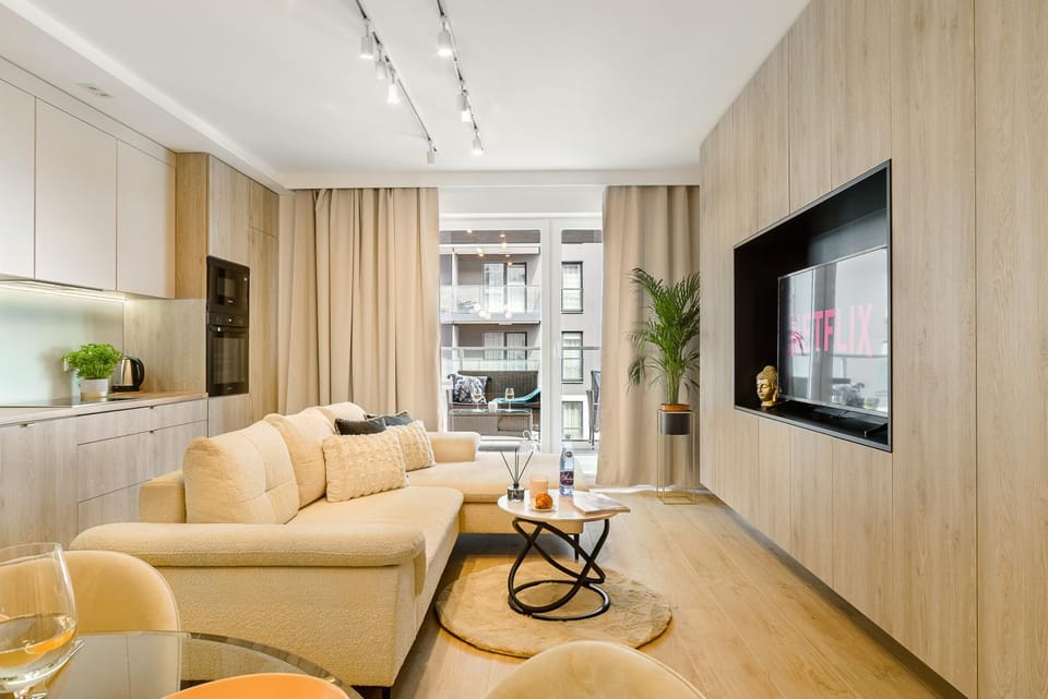 TV and multimedia, Seating area