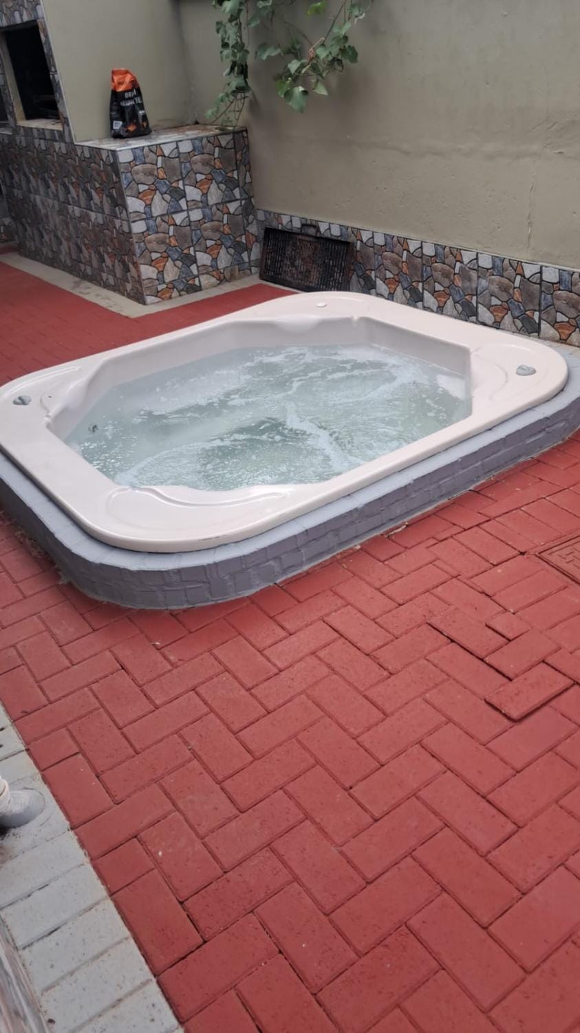 Romans Rest Guest House Bed and Breakfast in Gauteng