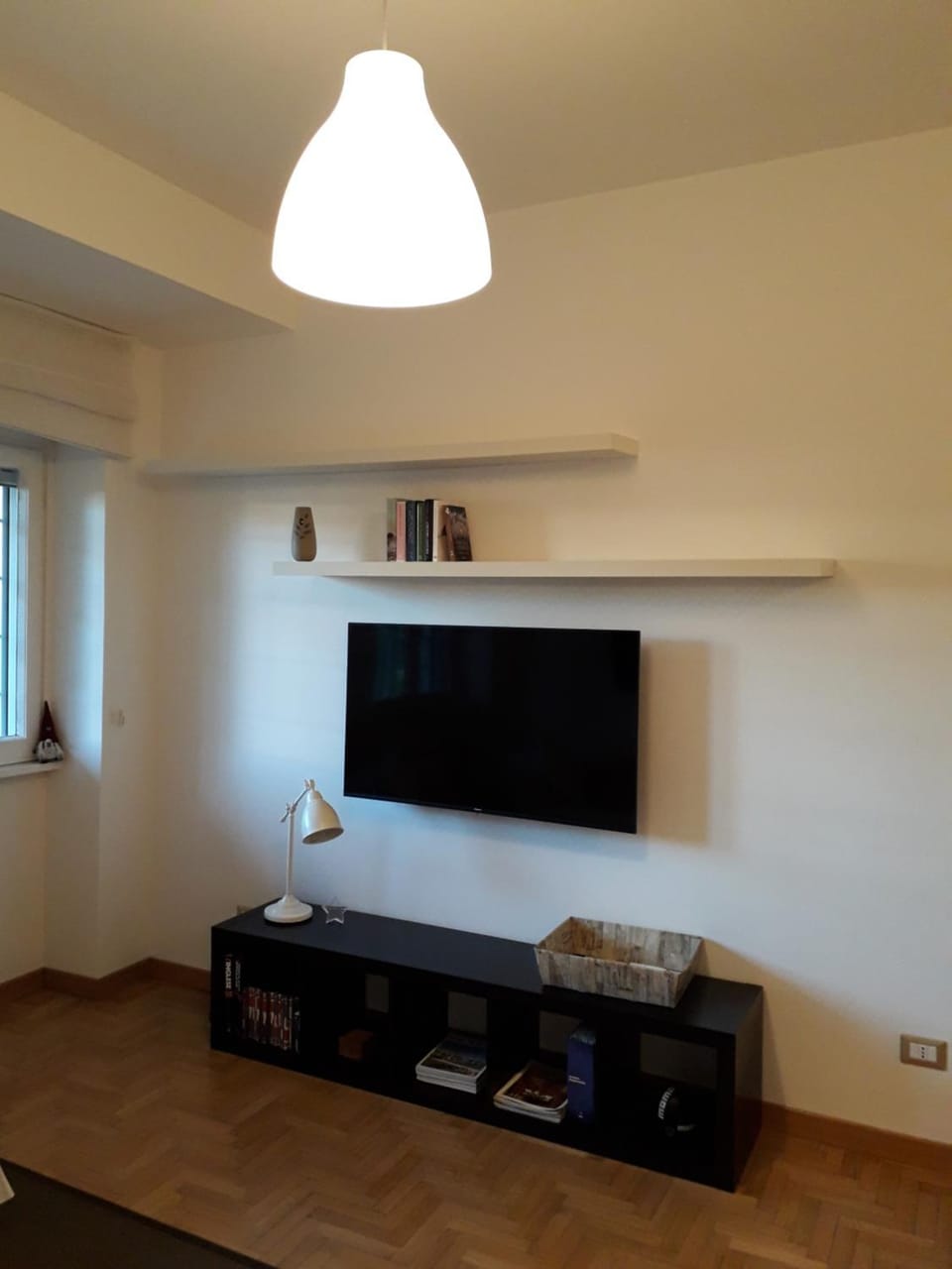 Communal lounge/ TV room, Living room