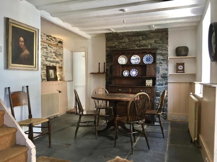 Chapel Cottage House in Wales