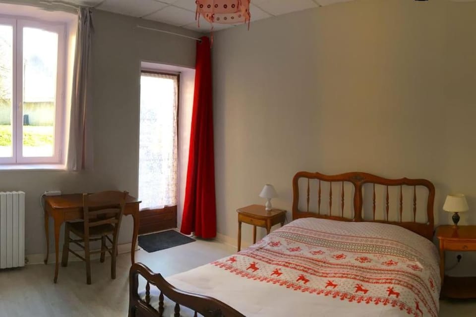 Bed, Bedroom