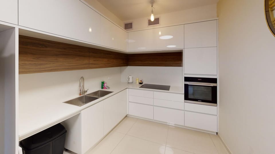 Kitchen or kitchenette, pet friendly, stove