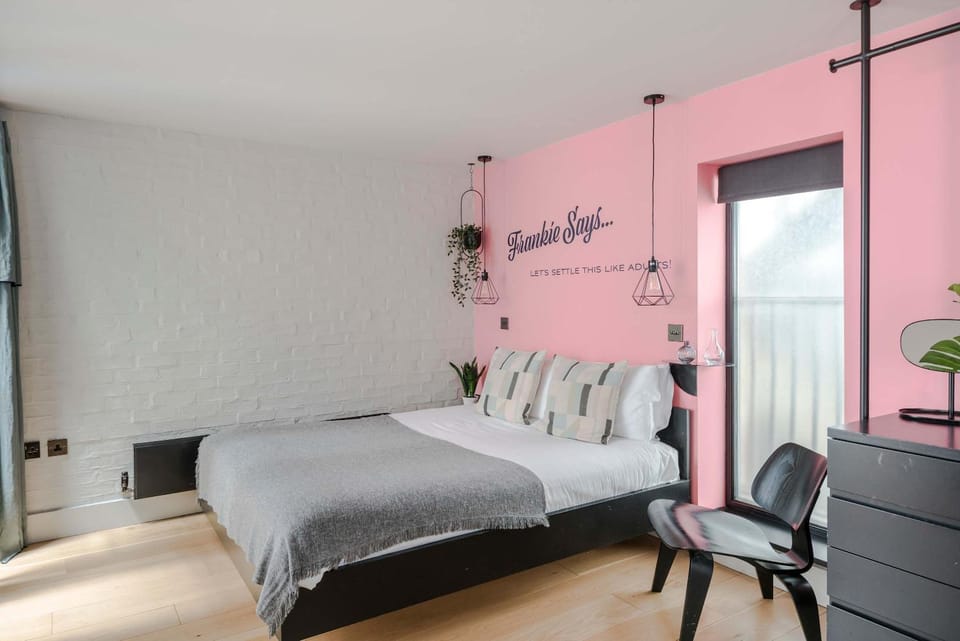 Covent Garden 2-Bed Triplex - Sleeps 6 Apartment in City of Westminster