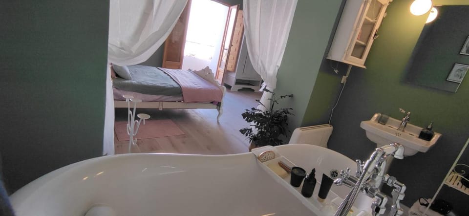 Bathroom, Bedroom