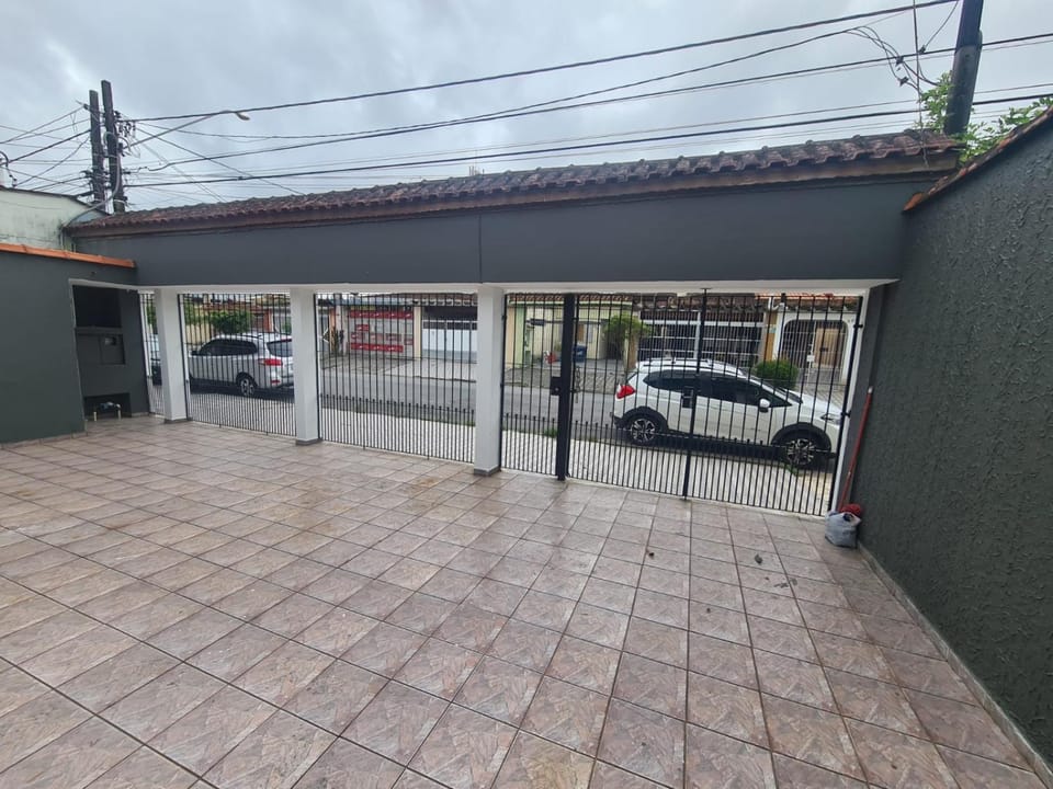 Facade/entrance, Parking