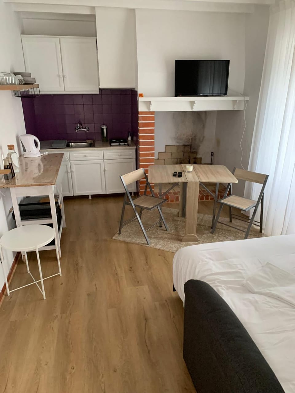 TV and multimedia, Kitchen or kitchenette, Living room, Dining area