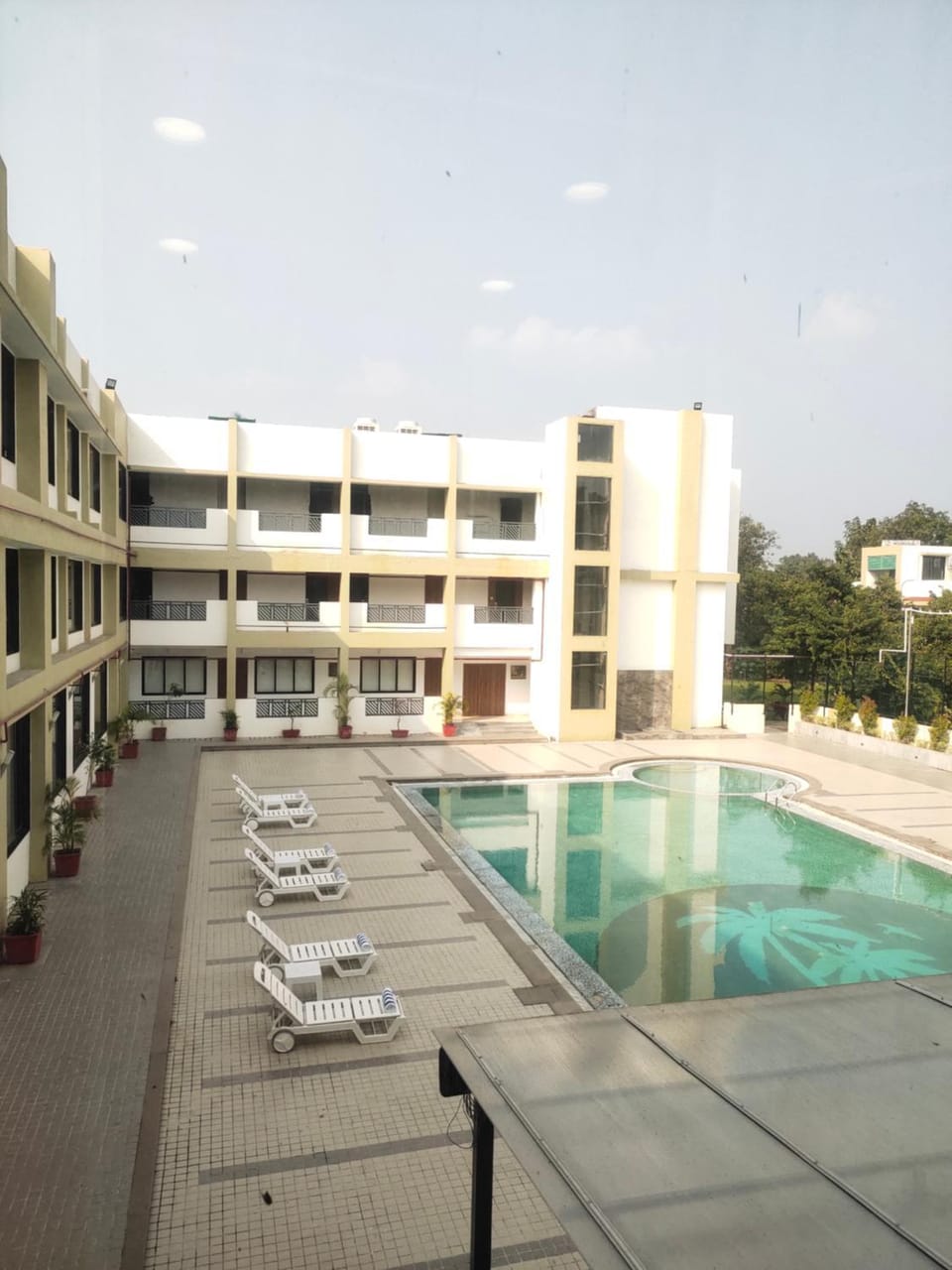 Swimming pool, Swimming pool