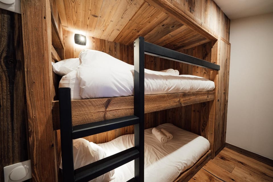 bunk bed