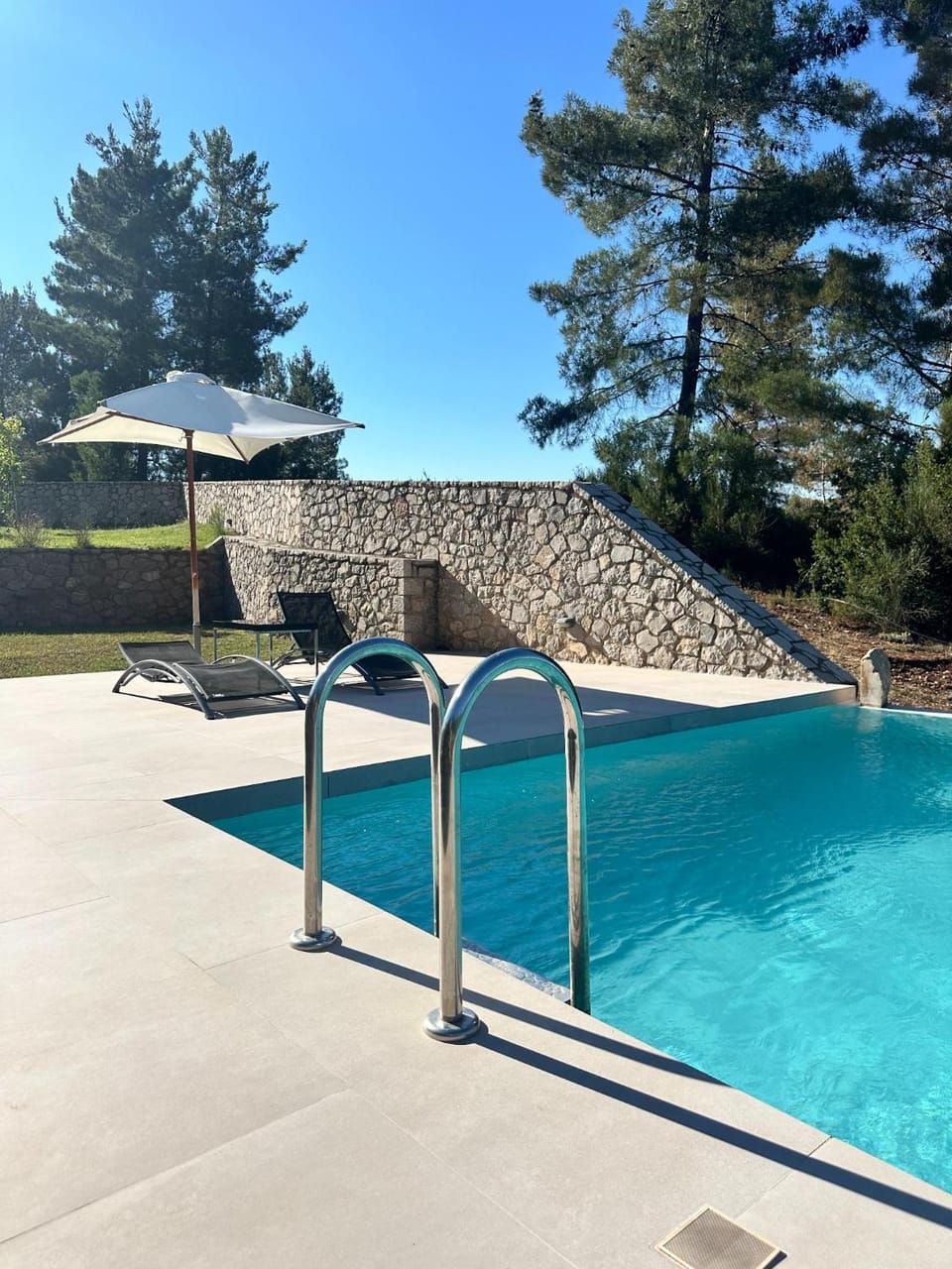 Day, Pool view, Swimming pool, sunbed