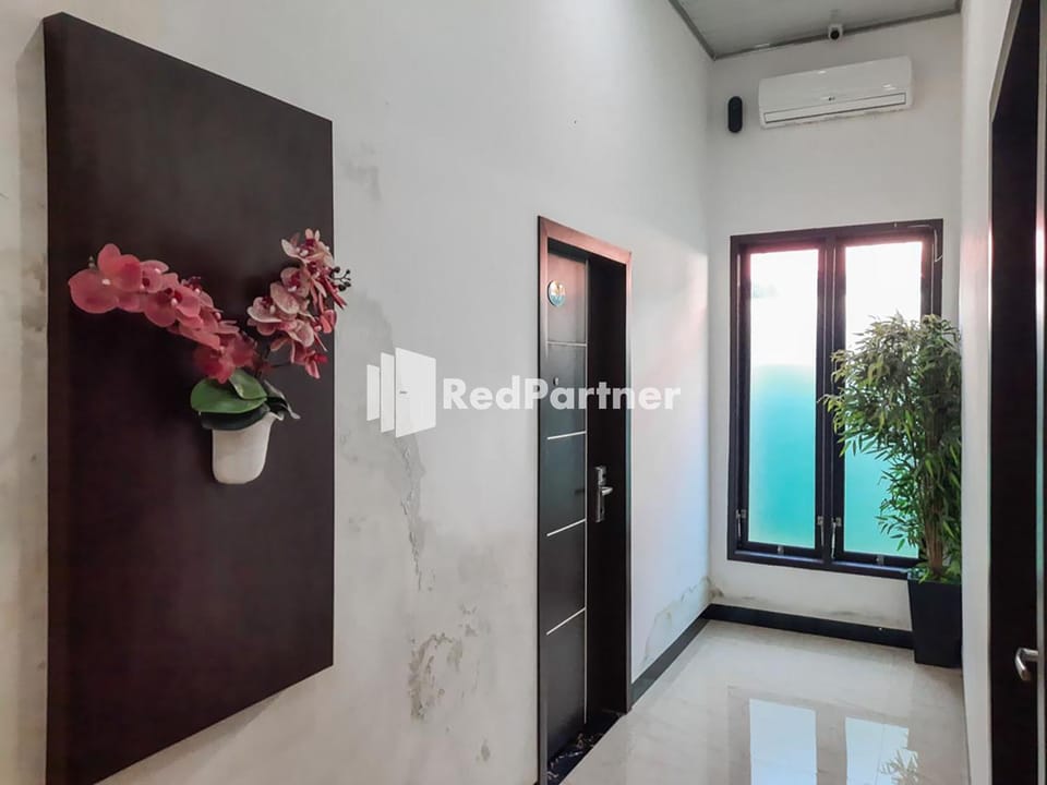 Wisma Auliyah Kolaka Utara Mitra RedDoorz Hotel in Indonesia