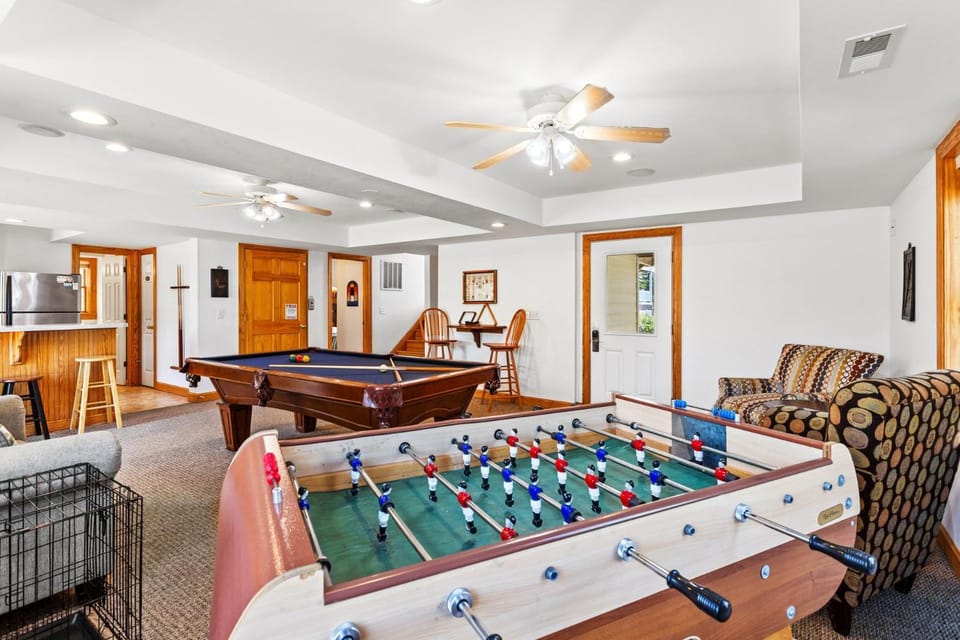 6155 - Designed to Please House in Roanoke Island