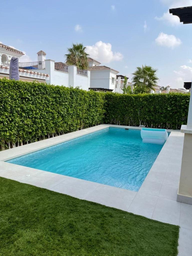 Swimming pool, Swimming pool