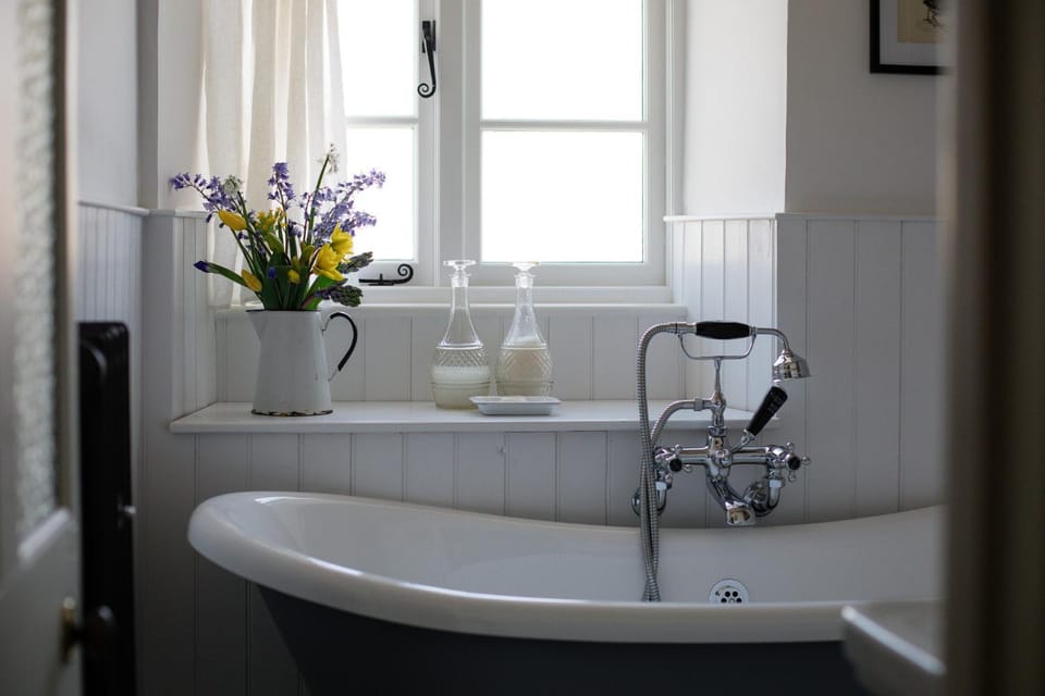 Bathroom, Bath
