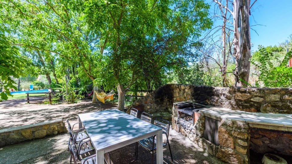 BBQ facilities, Garden