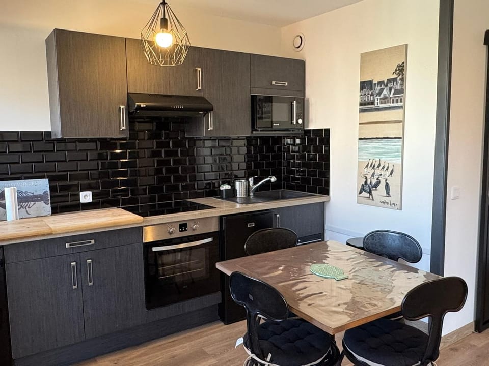 Appartement 2P, vue mer, animaux acceptés, parking Apartment in Cabourg