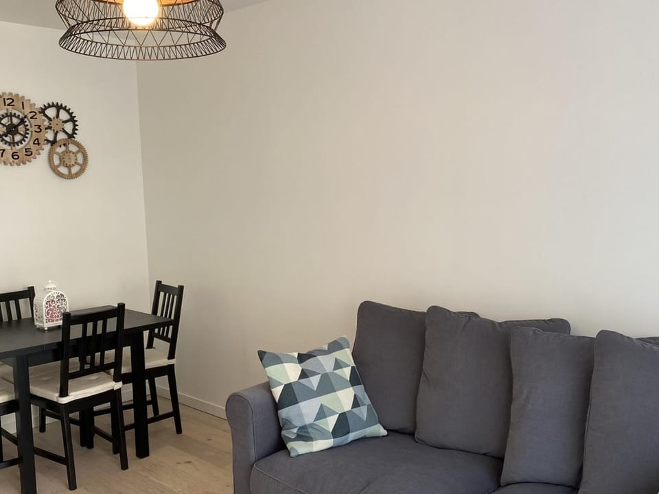 Charmant 2 pièces avec parking et ascenseur, proche centre-ville de Cabourg - FR-1-487-323 Apartment in Cabourg