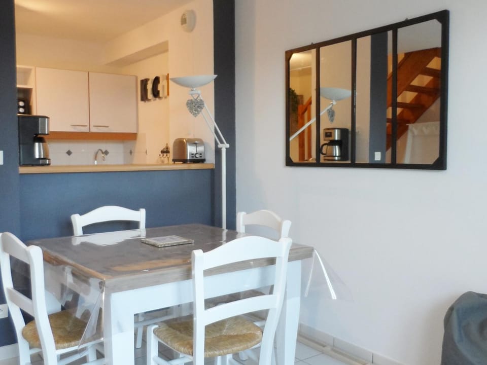 Cottage 3 Pièces Avec Jardin Privatif Sud, Parking, Piscine - Proche Port Guillaume - FR-1-487-320 House in Cabourg