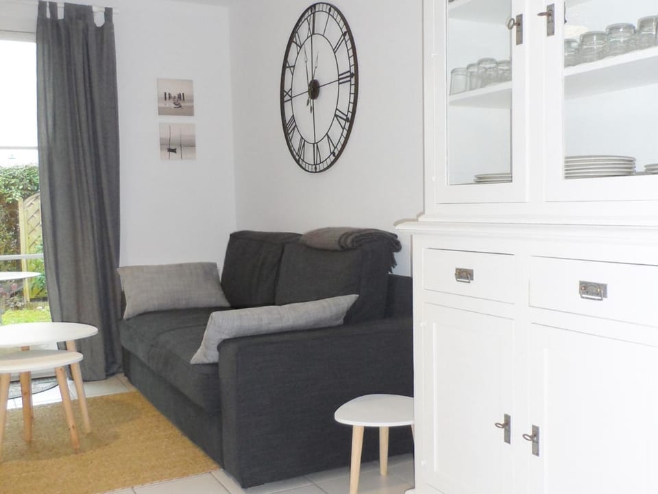 Cottage 3 Pièces Avec Jardin Privatif Sud, Parking, Piscine - Proche Port Guillaume - FR-1-487-320 House in Cabourg