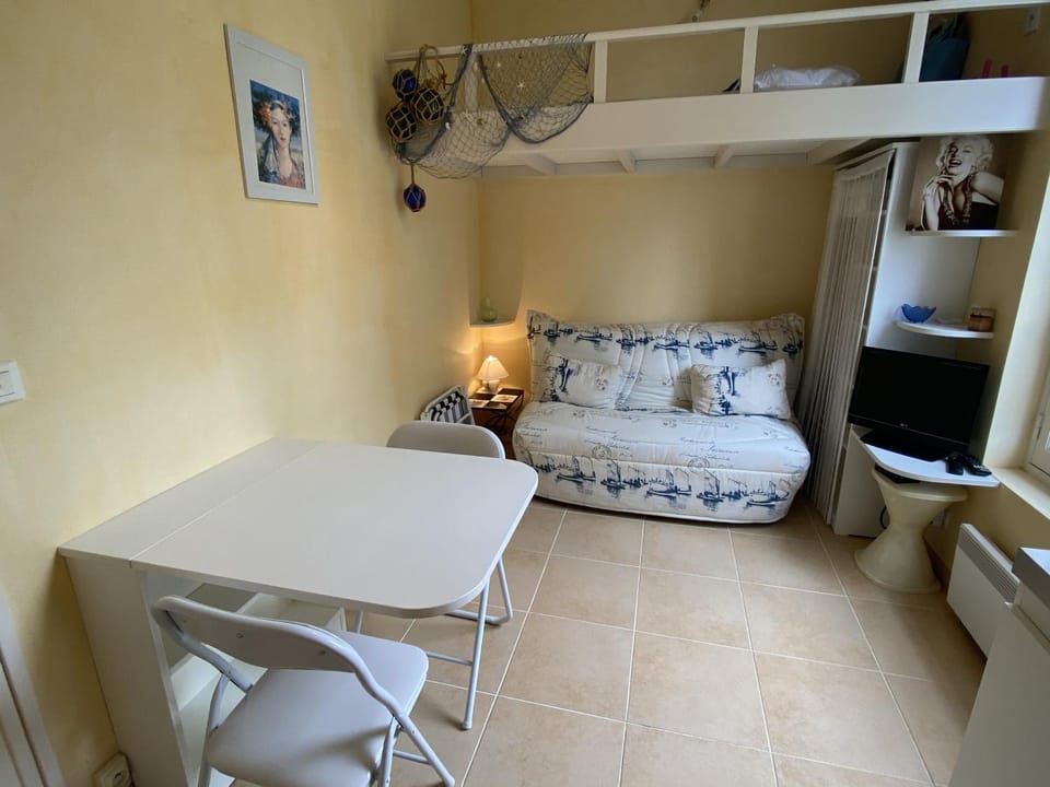Studio pratique à deux pas de la plage - 2 pers. - FR-1-487-330 Apartment in Cabourg