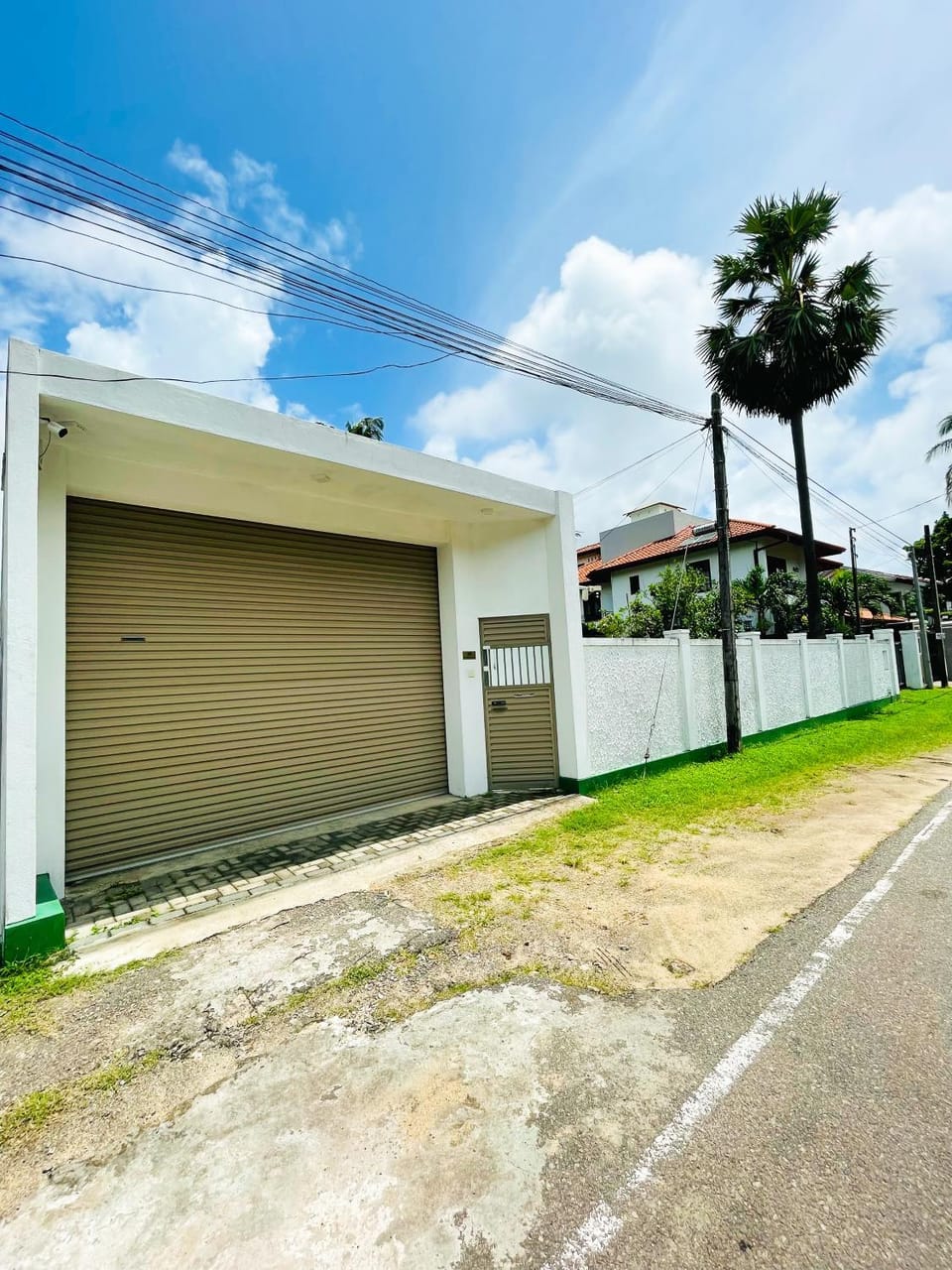 Property building, Day