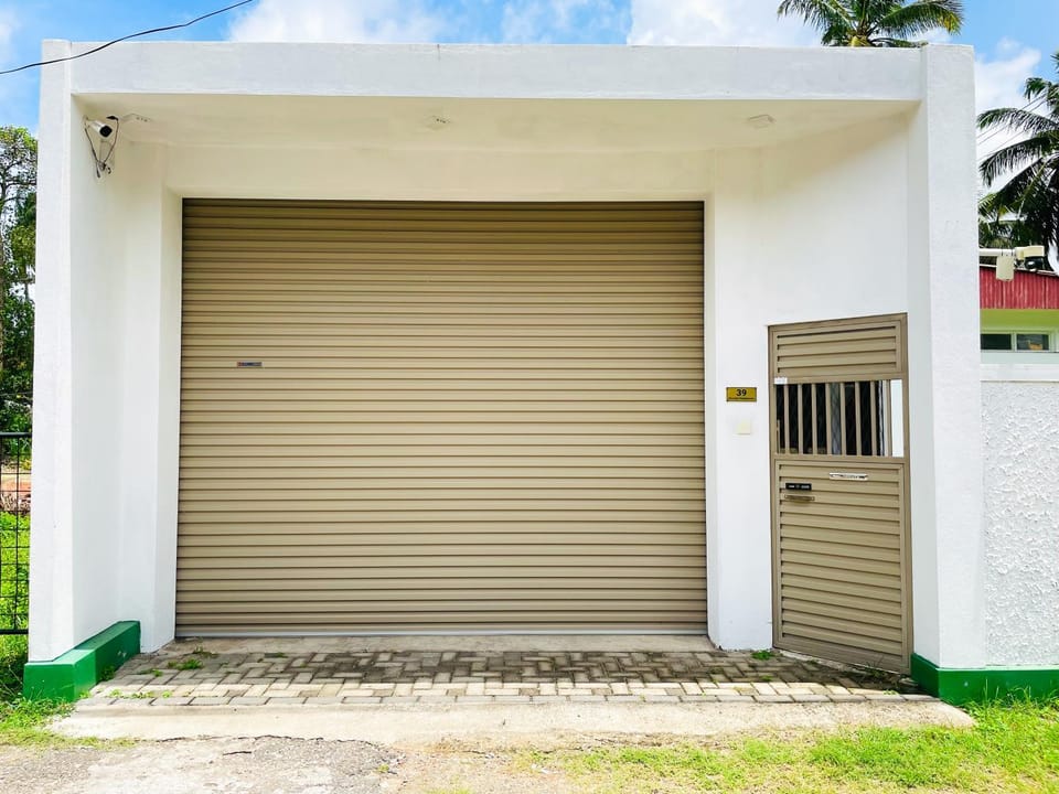 Property building, Day