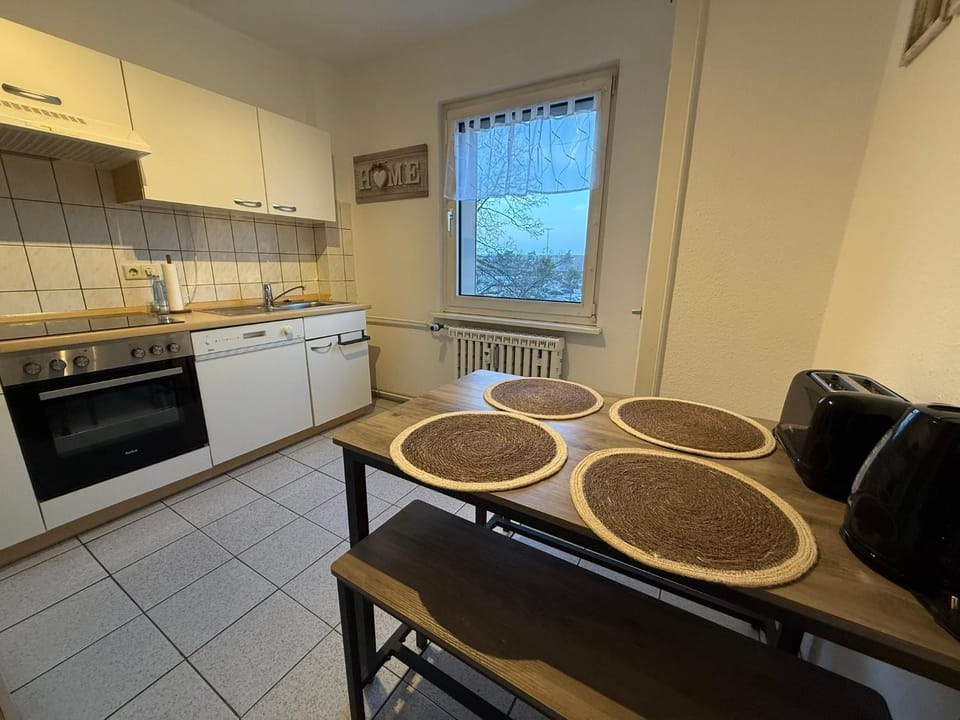 Kitchen or kitchenette, Dining area, dishwasher, oven, stove