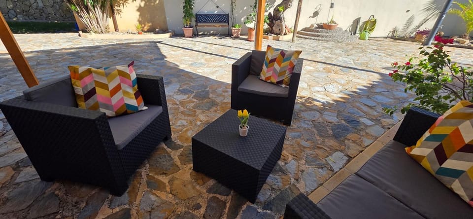 Communal lounge/ TV room, Balcony/Terrace, Seating area