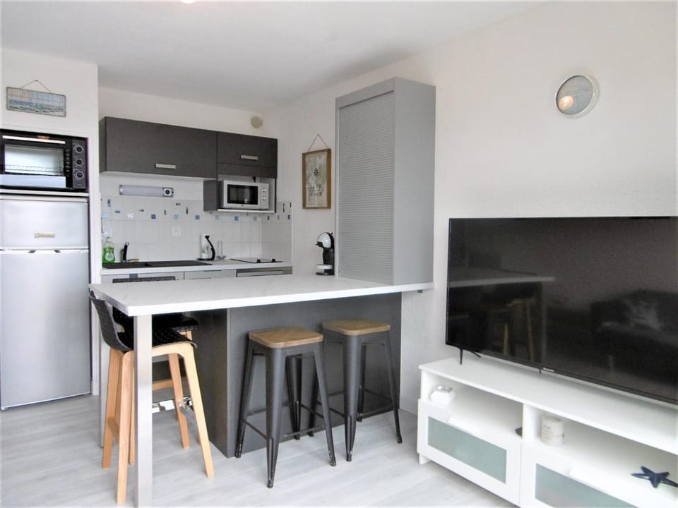 Appartement YOUN - à 500 m de la plage WIFI Apartment in Brittany