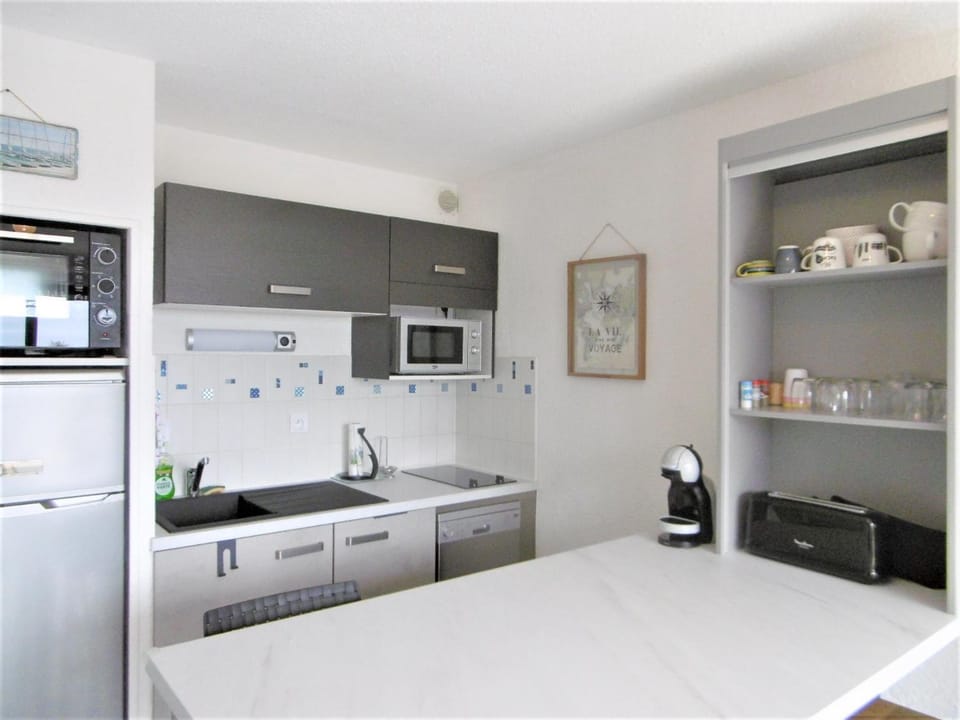 Appartement YOUN - à 500 m de la plage WIFI Apartment in Brittany