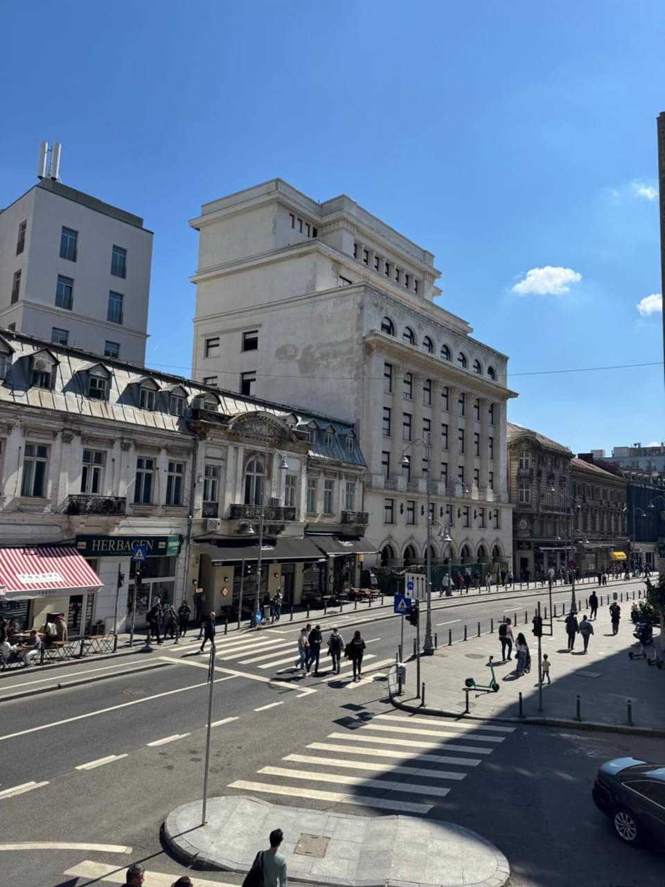 Charming 1937 #Victory Avenue Apartment in Bucharest