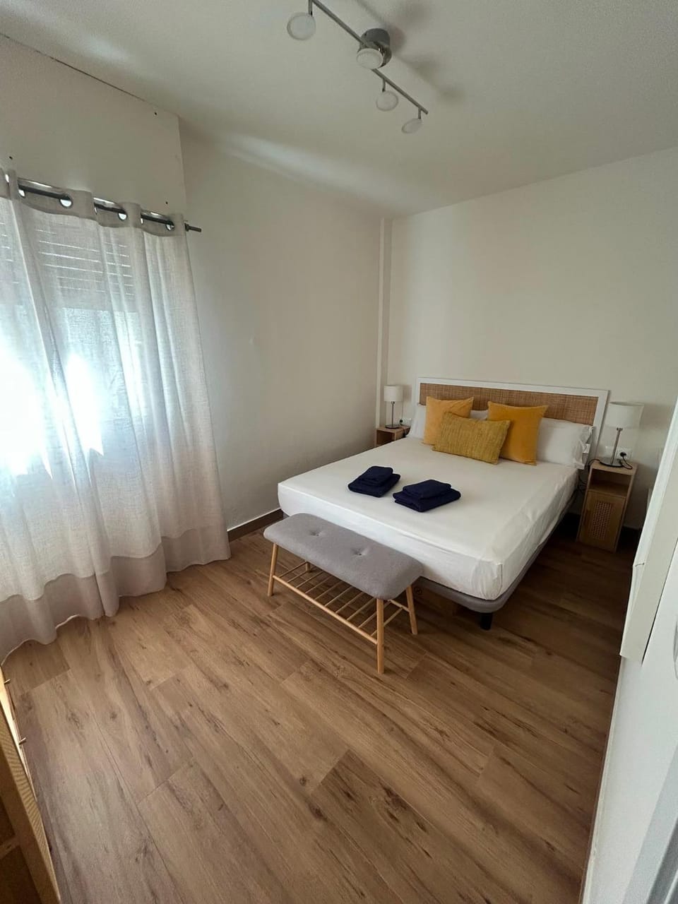 Steps away from the sand/ Malagueta beach Apartment in Malaga