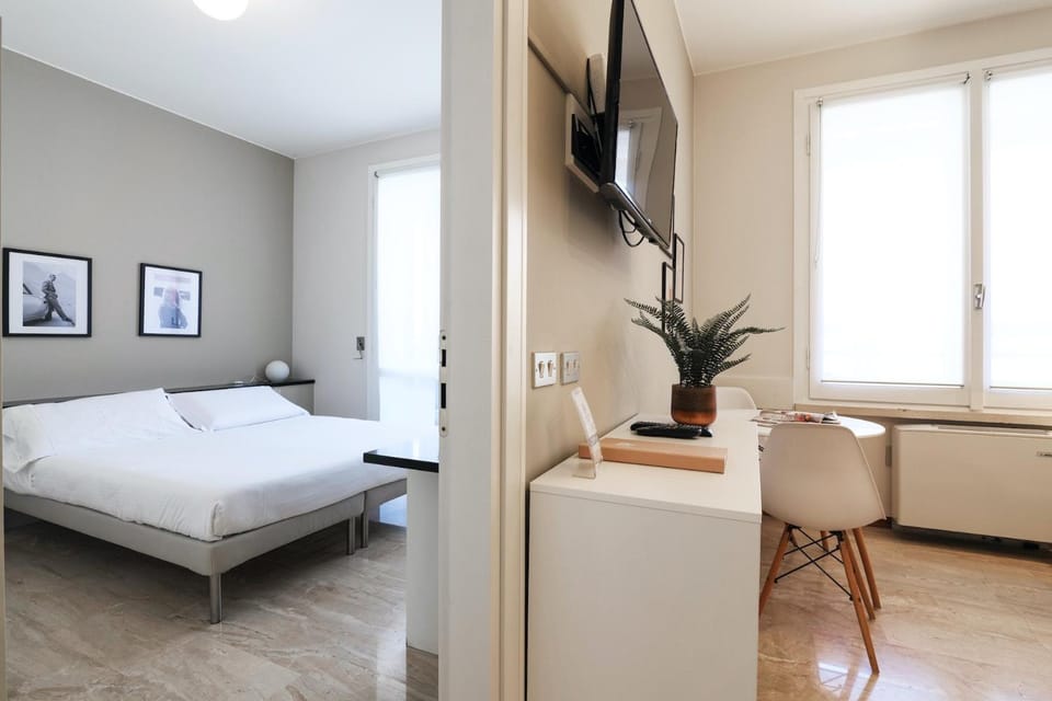 Contempora - Elvezia Park - 1bed, 1bath with balcony - E34 Apartment in Milan