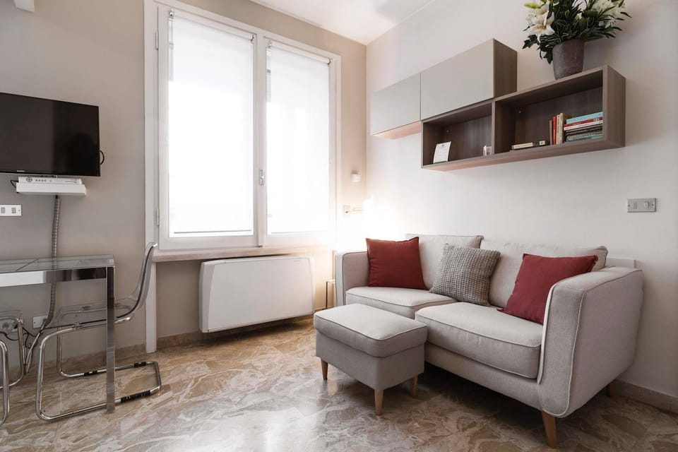 TV and multimedia, Living room, Seating area