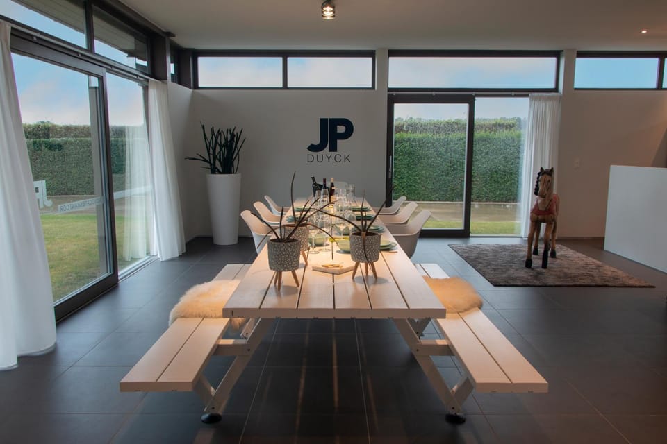 Living room, Seating area, Dining area, Garden view