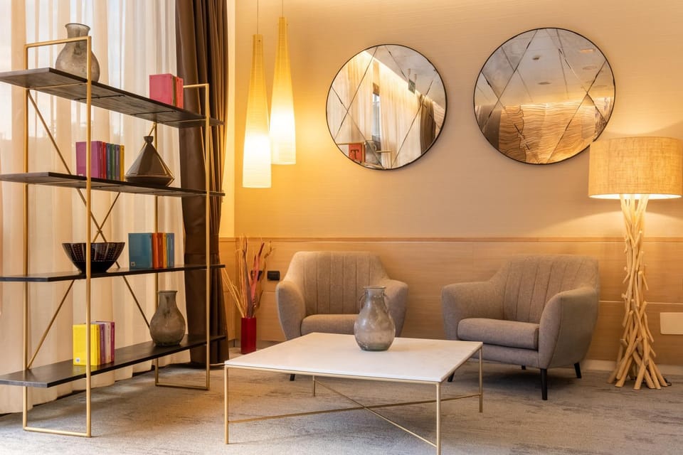 Lounge or bar