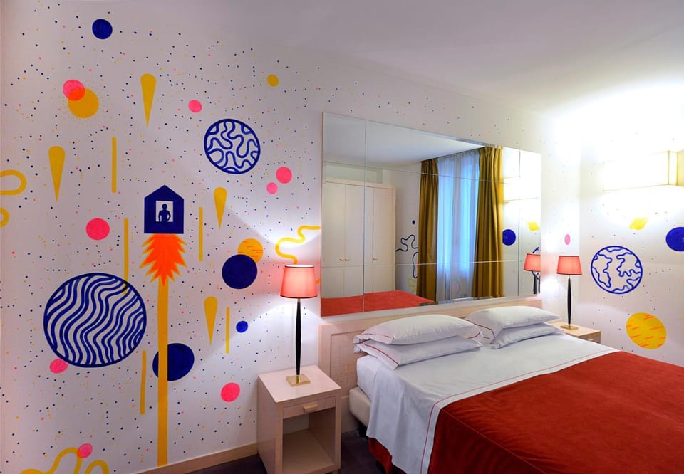 Photo of the whole room