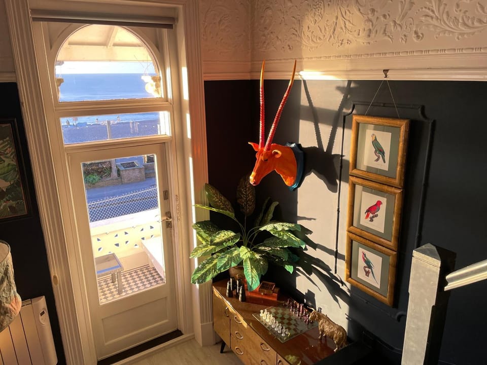Game Room, Balcony/Terrace, Balcony/Terrace, Decorative detail, Beach, Sea view