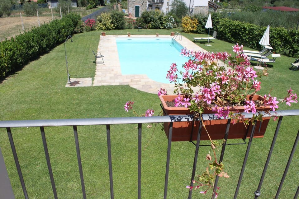 Balcony/Terrace, Garden view, Pool view