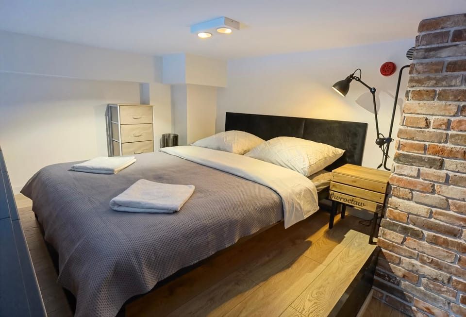 Apartament Loft Studio Airport blisko lotniska Zarembowicza lotnisko Apartment in Wroclaw