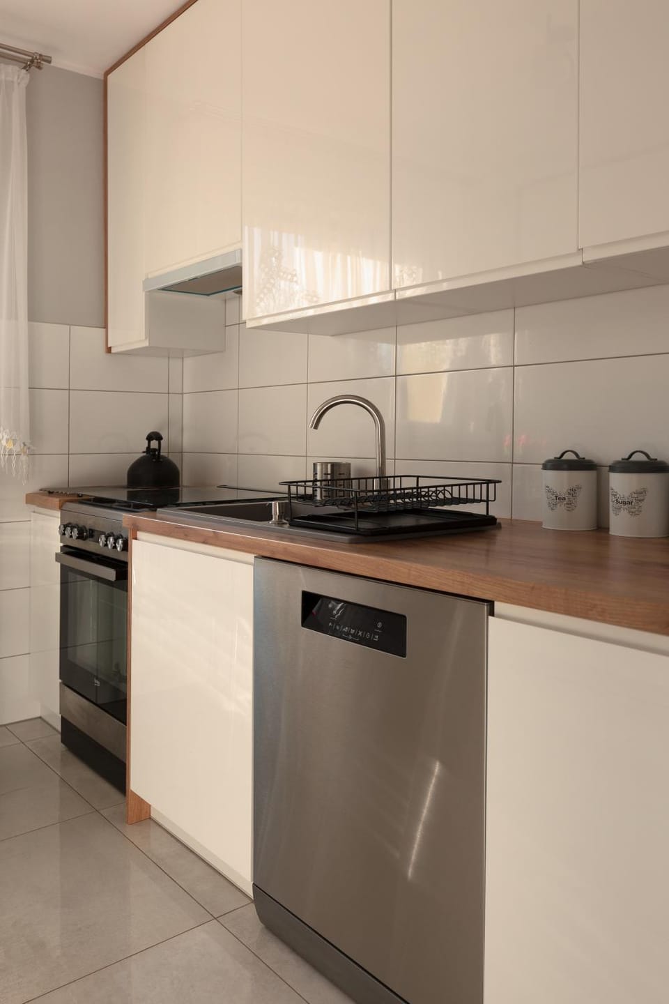 dishwasher, microwave, oven, kitchen