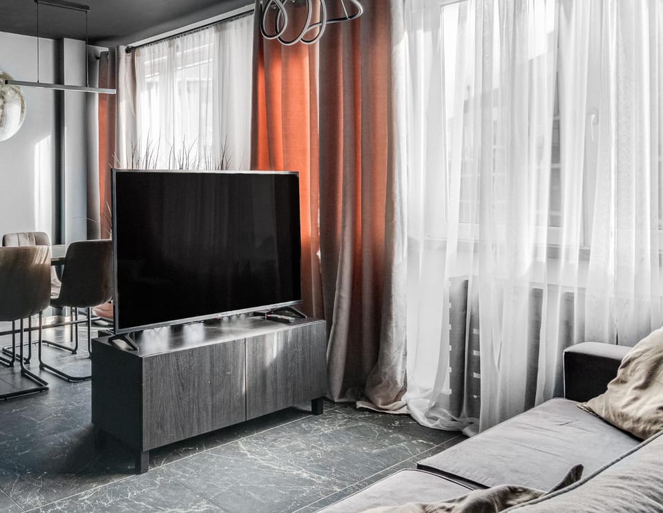 Communal lounge/ TV room, TV and multimedia, Living room, Evening entertainment