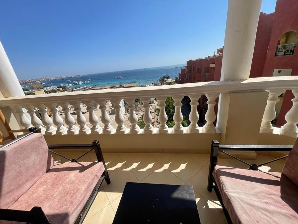 Marvel Sheraton sea view Apartment in Hurghada