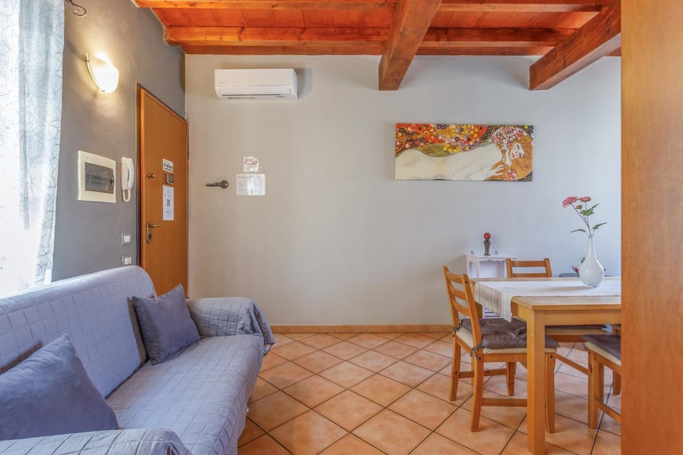 Living room, air conditioner