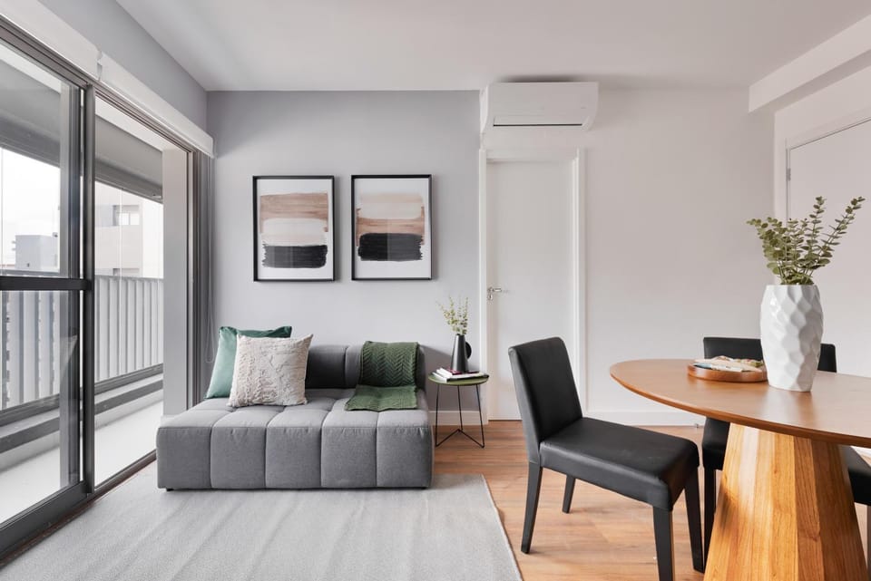Day, Balcony/Terrace, Living room, Seating area, Dining area, air conditioner