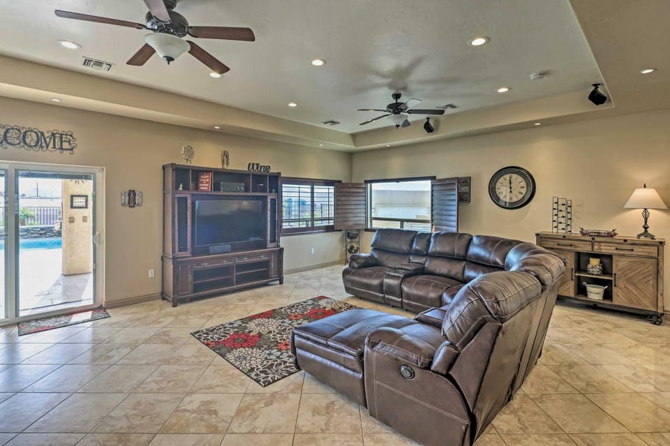 Luxe Retreat w/ Lake Havasu View & Pool! House in Lake Havasu City