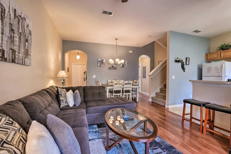 Townhome w/ Resort Amenities in Davenport! House in Four Corners